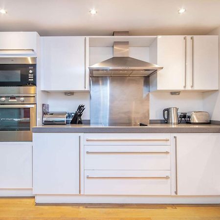 208 By The Bridge Apartment Inverness Bagian luar foto