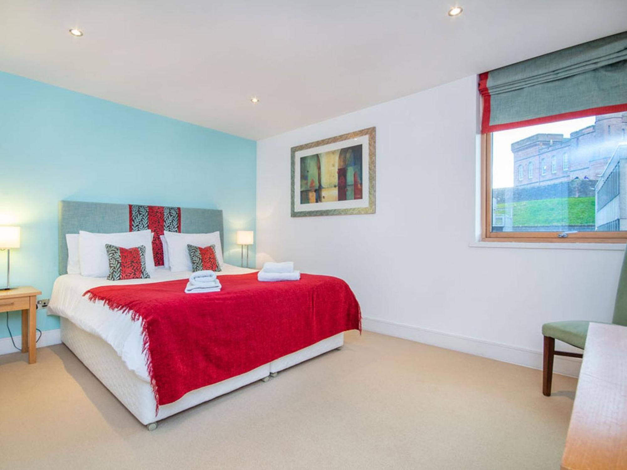 208 By The Bridge Apartment Inverness Bagian luar foto